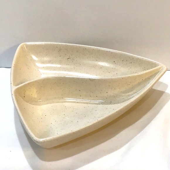 Mid Century Modern divided triangle bowl USA - Picture 2 of 6